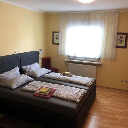 Ferienhaus Gonsbach ماينتس المظهر الخارجي الصورة